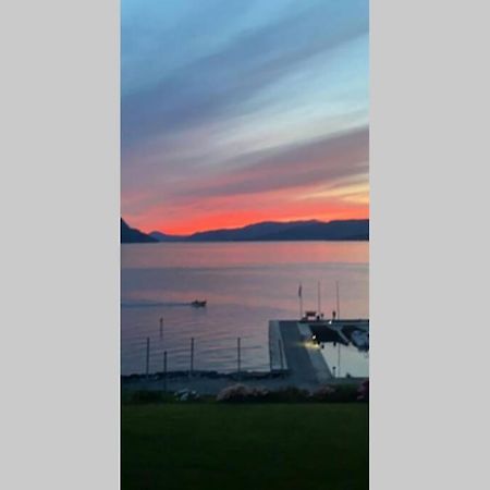 Flott Leilighet Med Spektakulaer Utsikt! Hjelmeland Exteriér fotografie